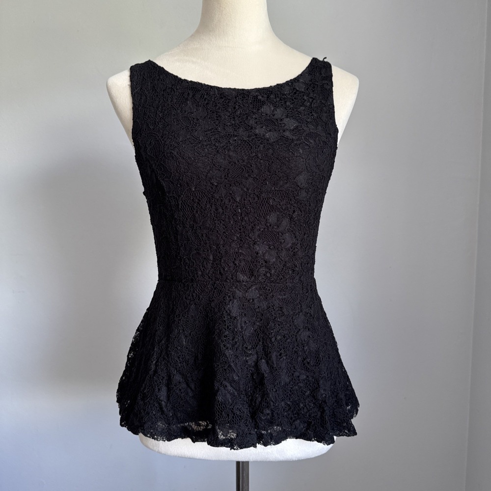 Forever 21 Black Lace Peplum Tank Top Women's S‎ Romantic Goth Party Night Out